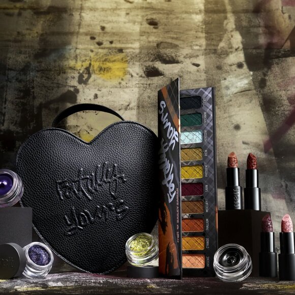Melt Cosmetics x Bailey Sarian Fatally Yours Gel Liner & Eye Gels Set NEW IN BOX - Picture 3 of 4